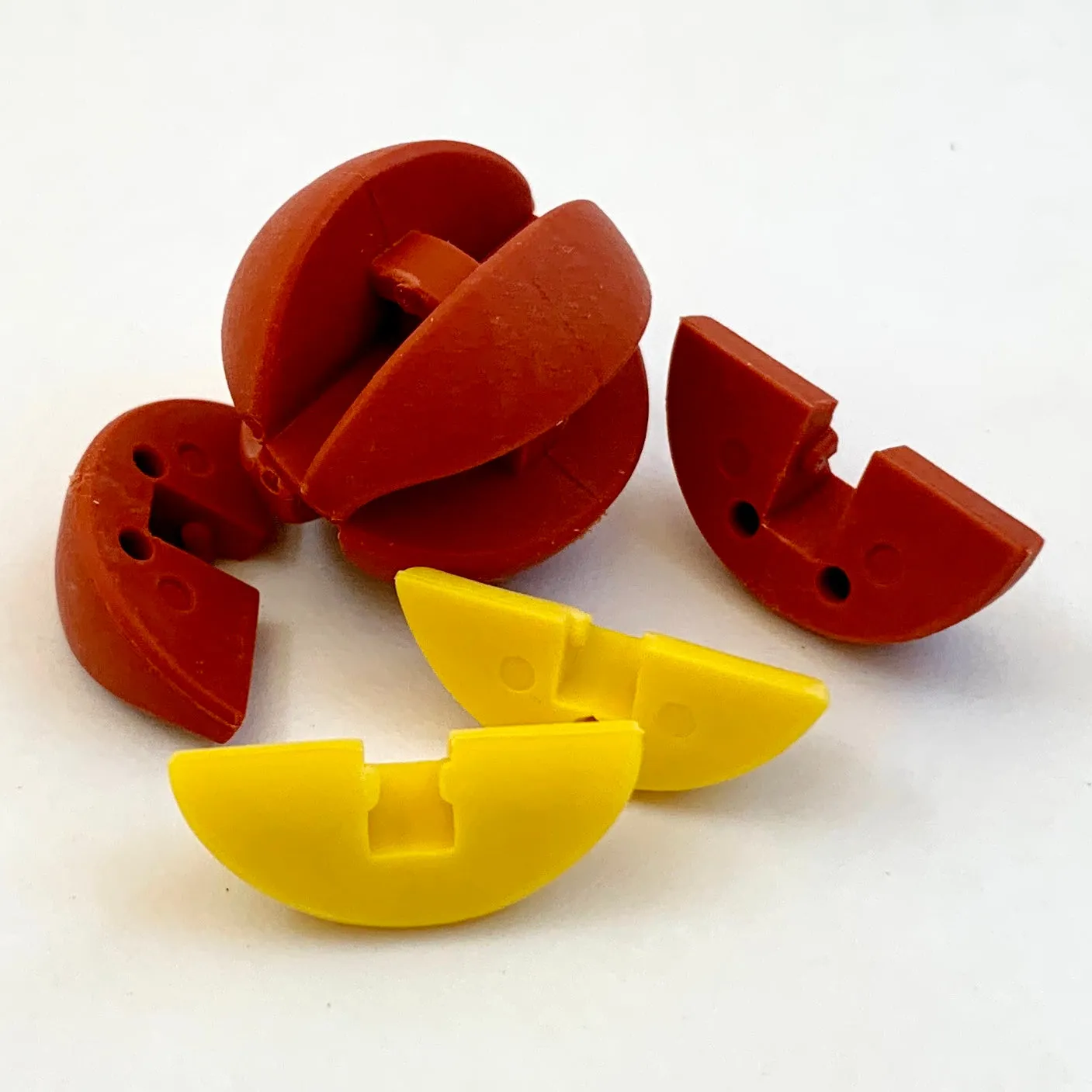 38283 IWAKO SPORTS ERASERS-60