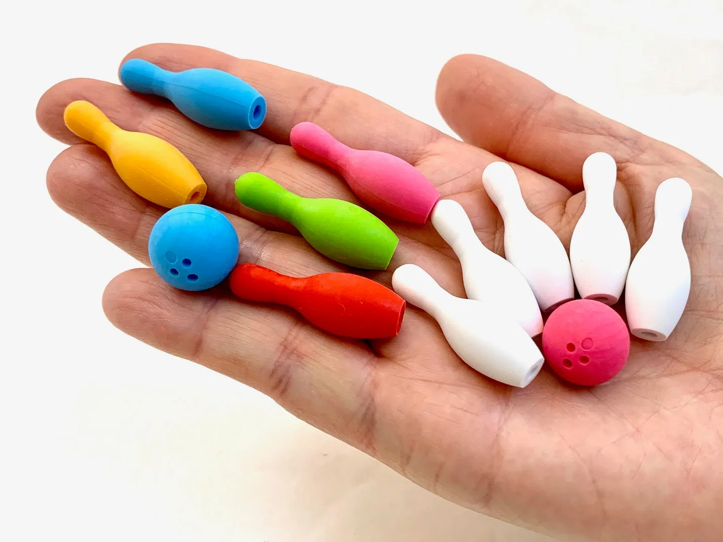38283 IWAKO SPORTS ERASERS-60