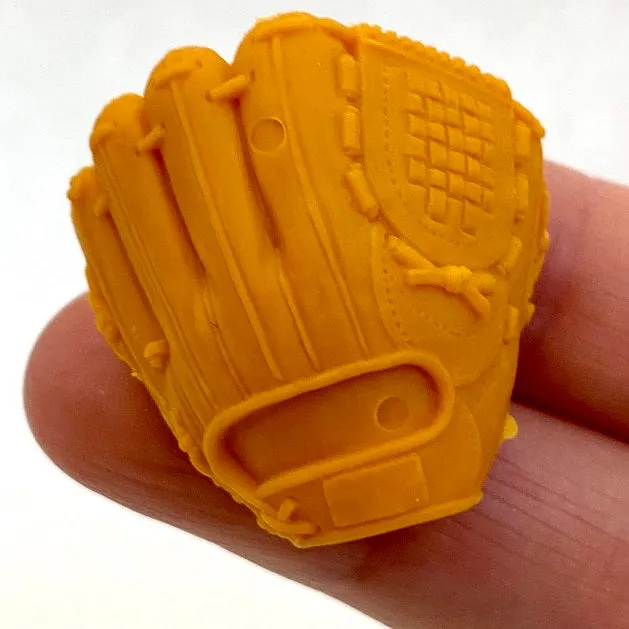 382831 IWAKO SPORTS ERASERS-30