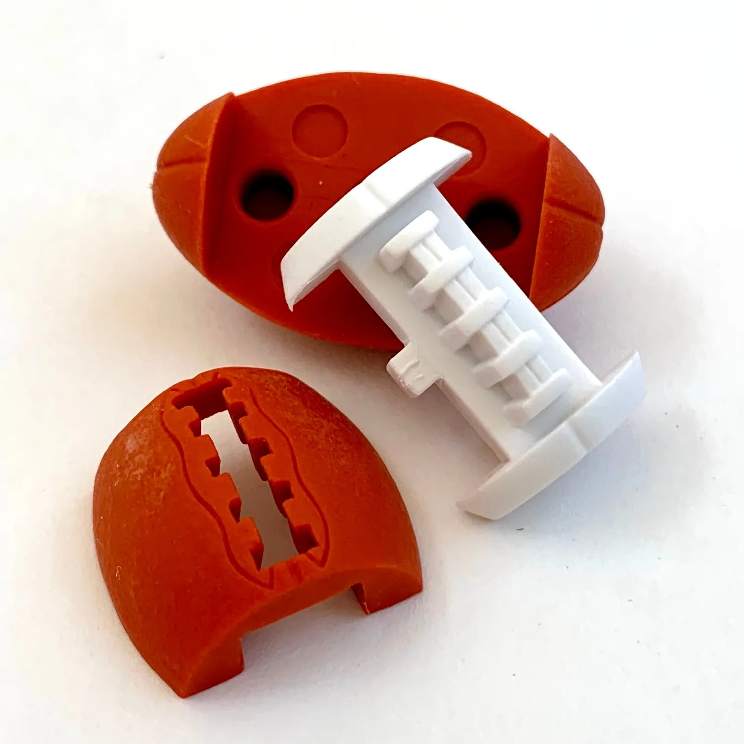 382831 IWAKO SPORTS ERASERS-30
