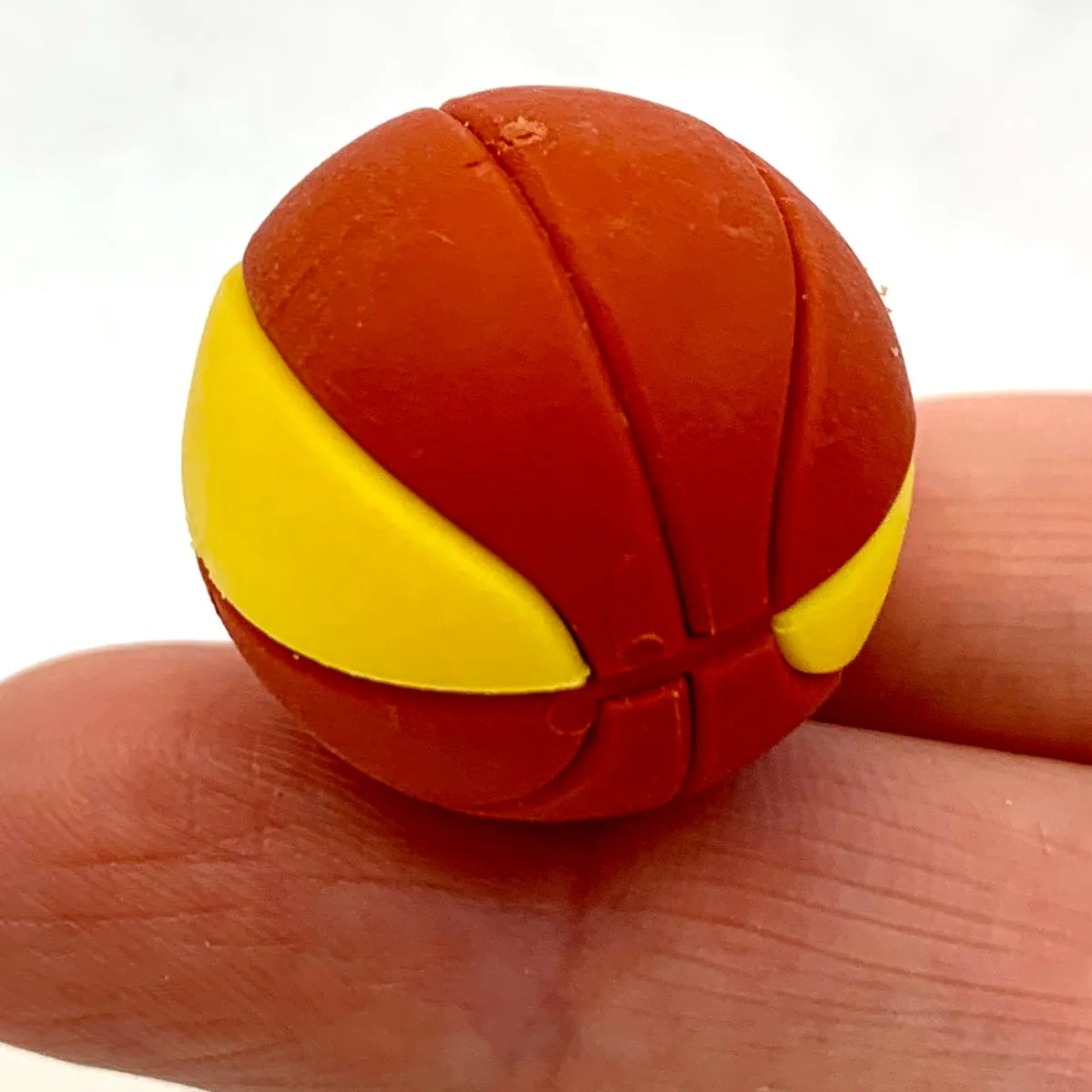 382831 IWAKO SPORTS ERASERS-30