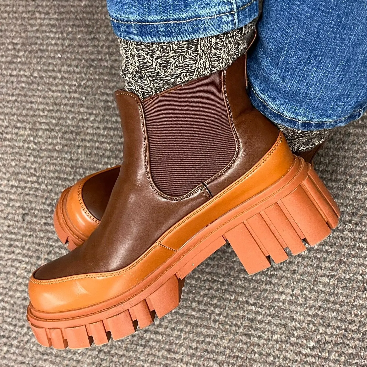 CHUNKY CHELSEA BOOTS