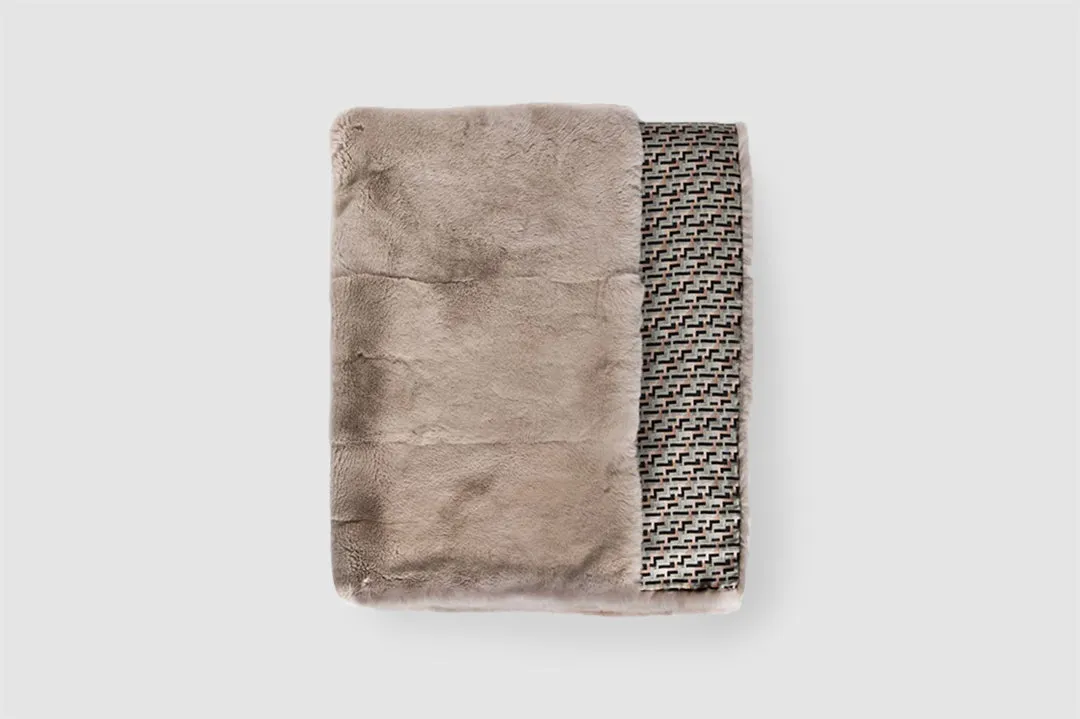 R15 Shariff Cushion