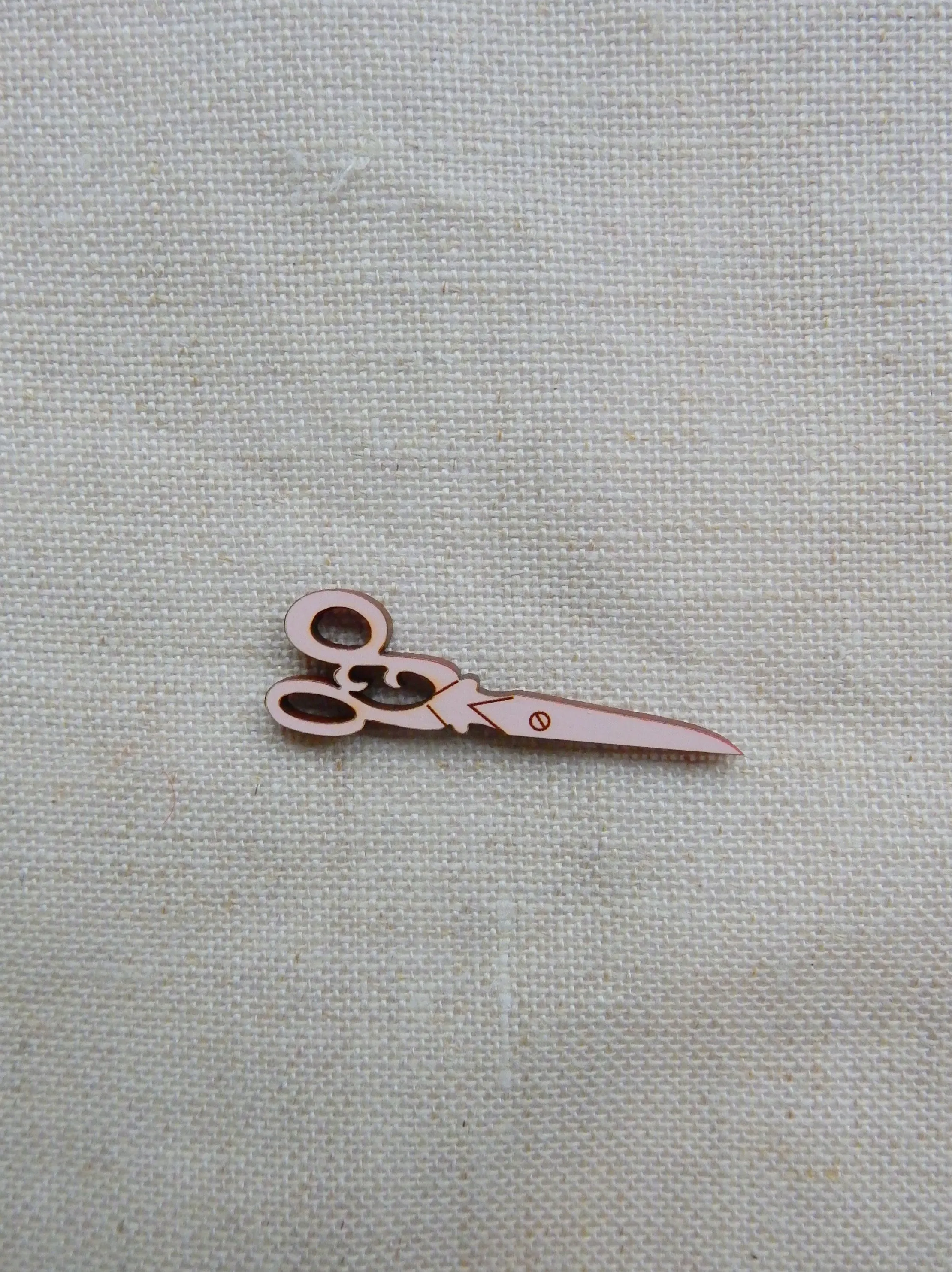 Tailor scissor  button - pink