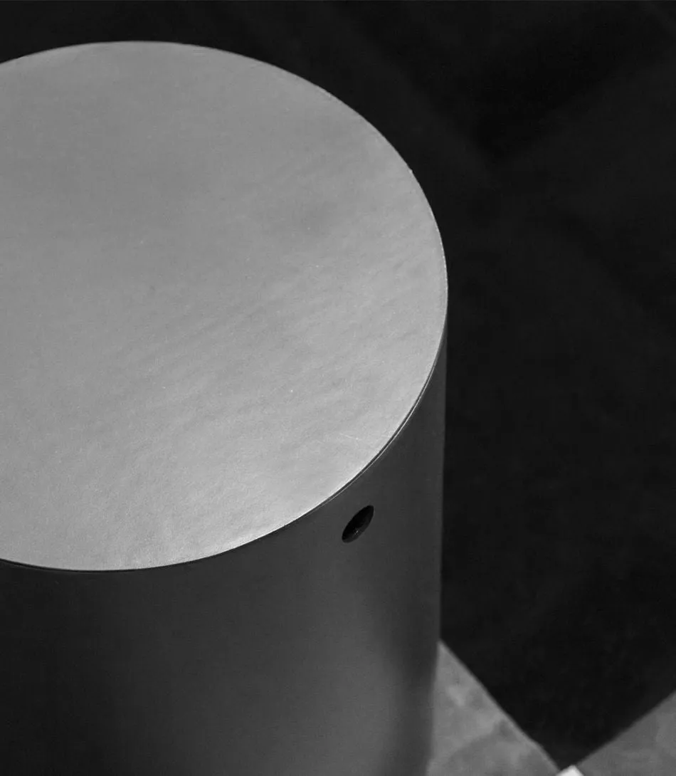 Thais Side Tables